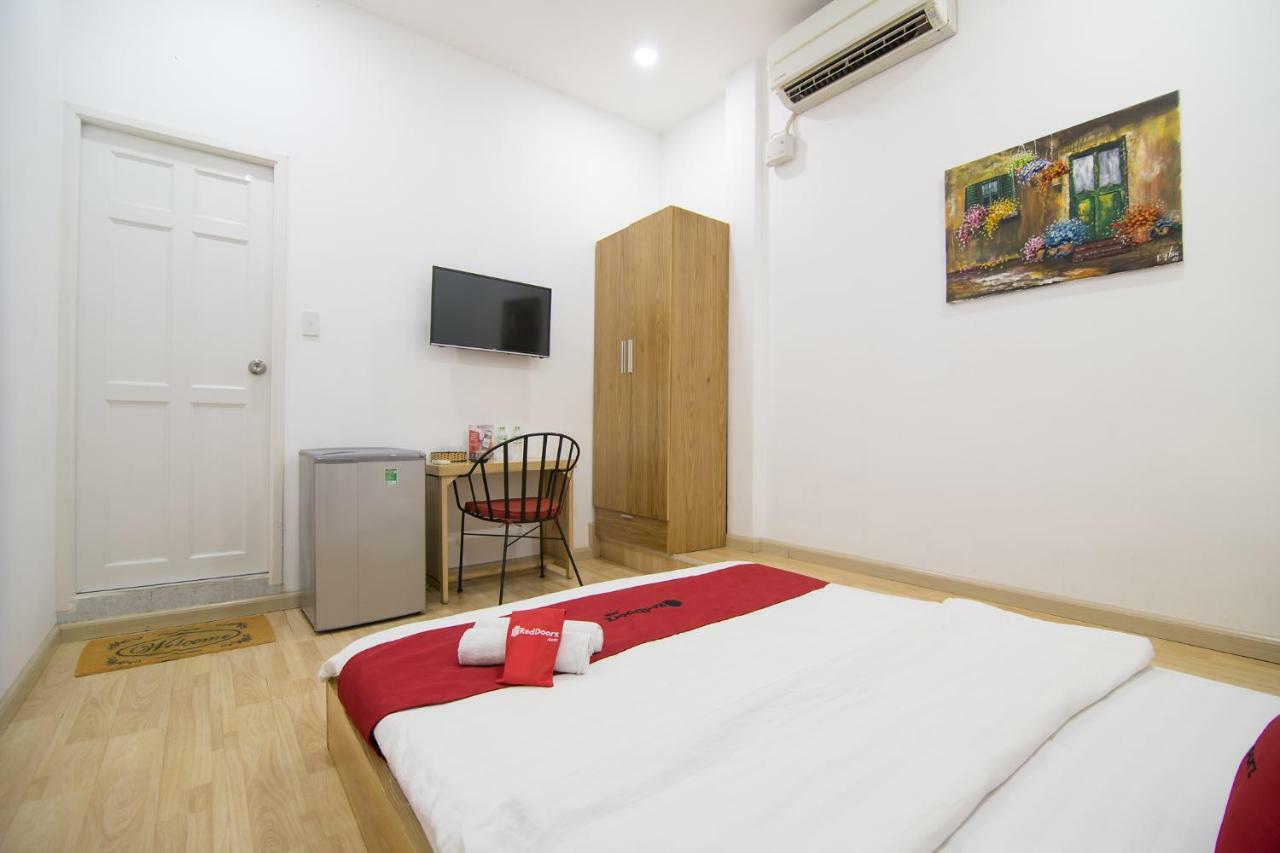 Reddoorz Near Nguyen Hue Walking Street 2 - Dorms Available Bandar Ho Chi Minh Luaran gambar